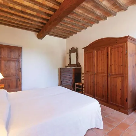 Apartment App, Franco